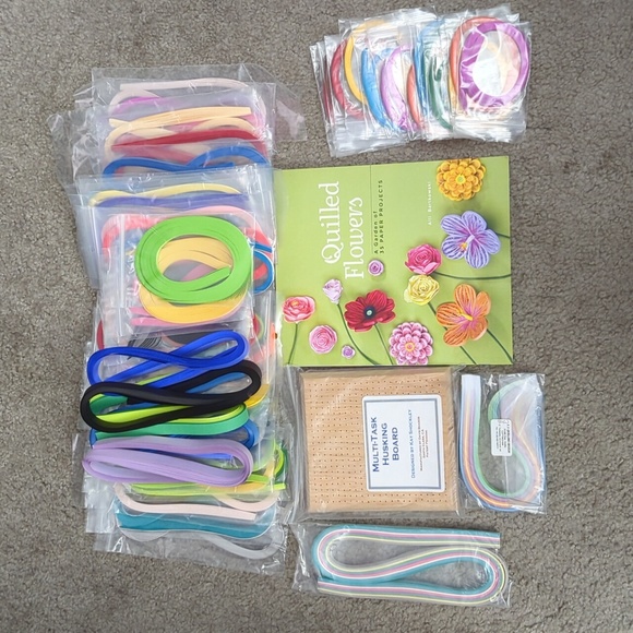 Unknown Office Lot Paper Quilling Paper Quilled Flowers Book By